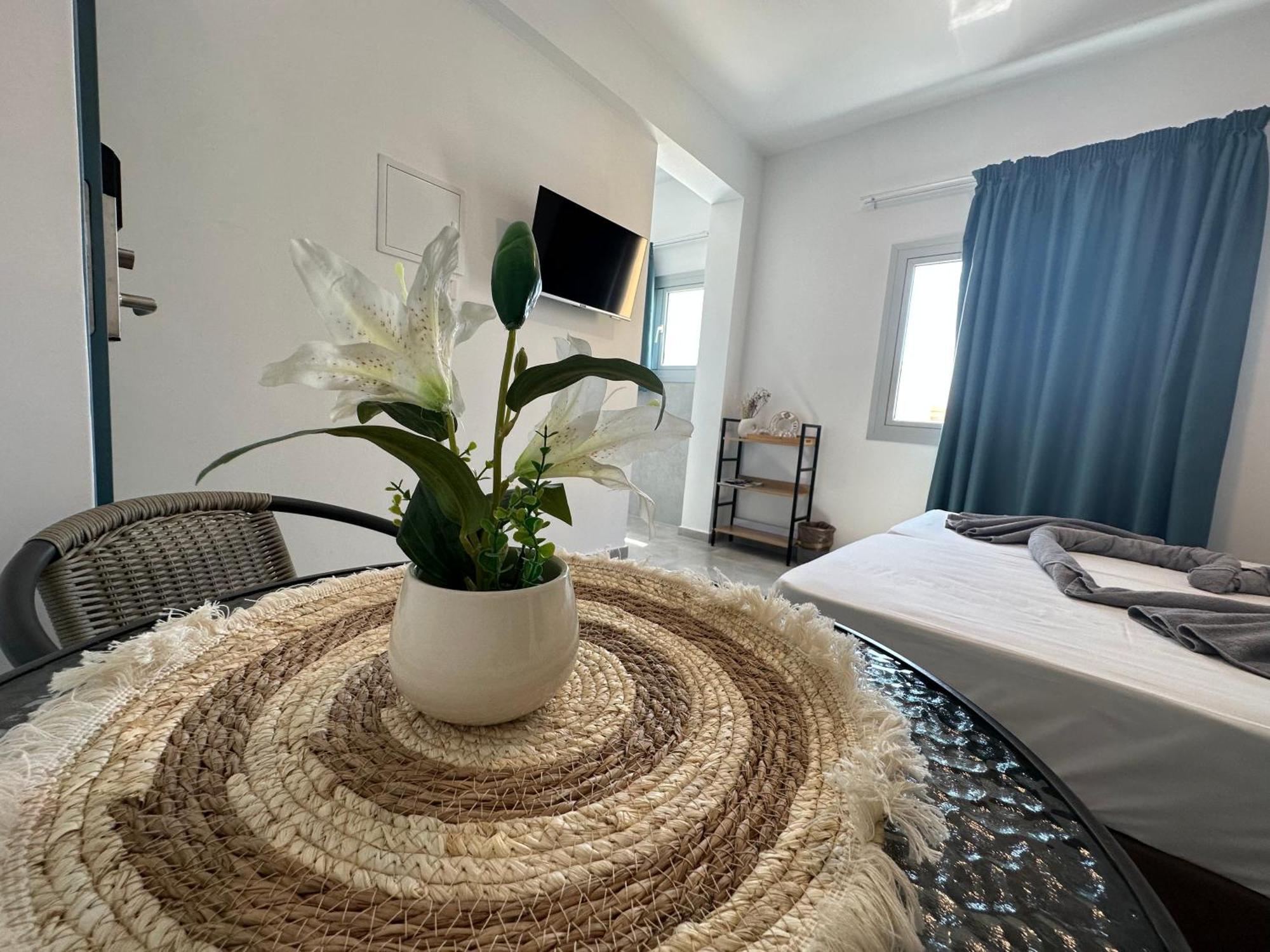 Sun Plaza Suites - Adults Only Ayia Napa Esterno foto