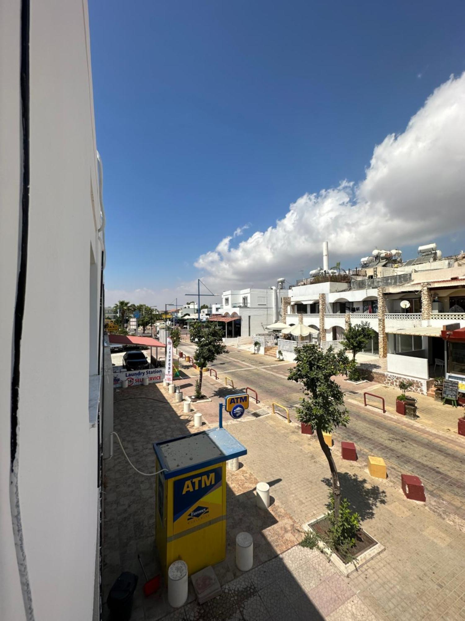 Sun Plaza Suites - Adults Only Ayia Napa Esterno foto