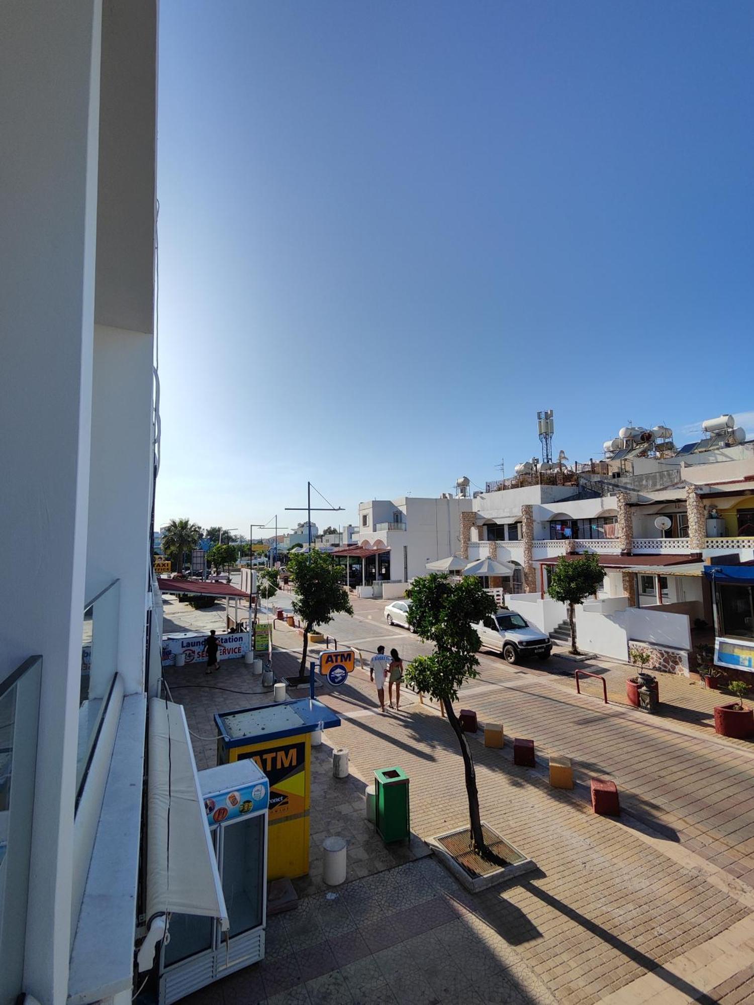Sun Plaza Suites - Adults Only Ayia Napa Esterno foto