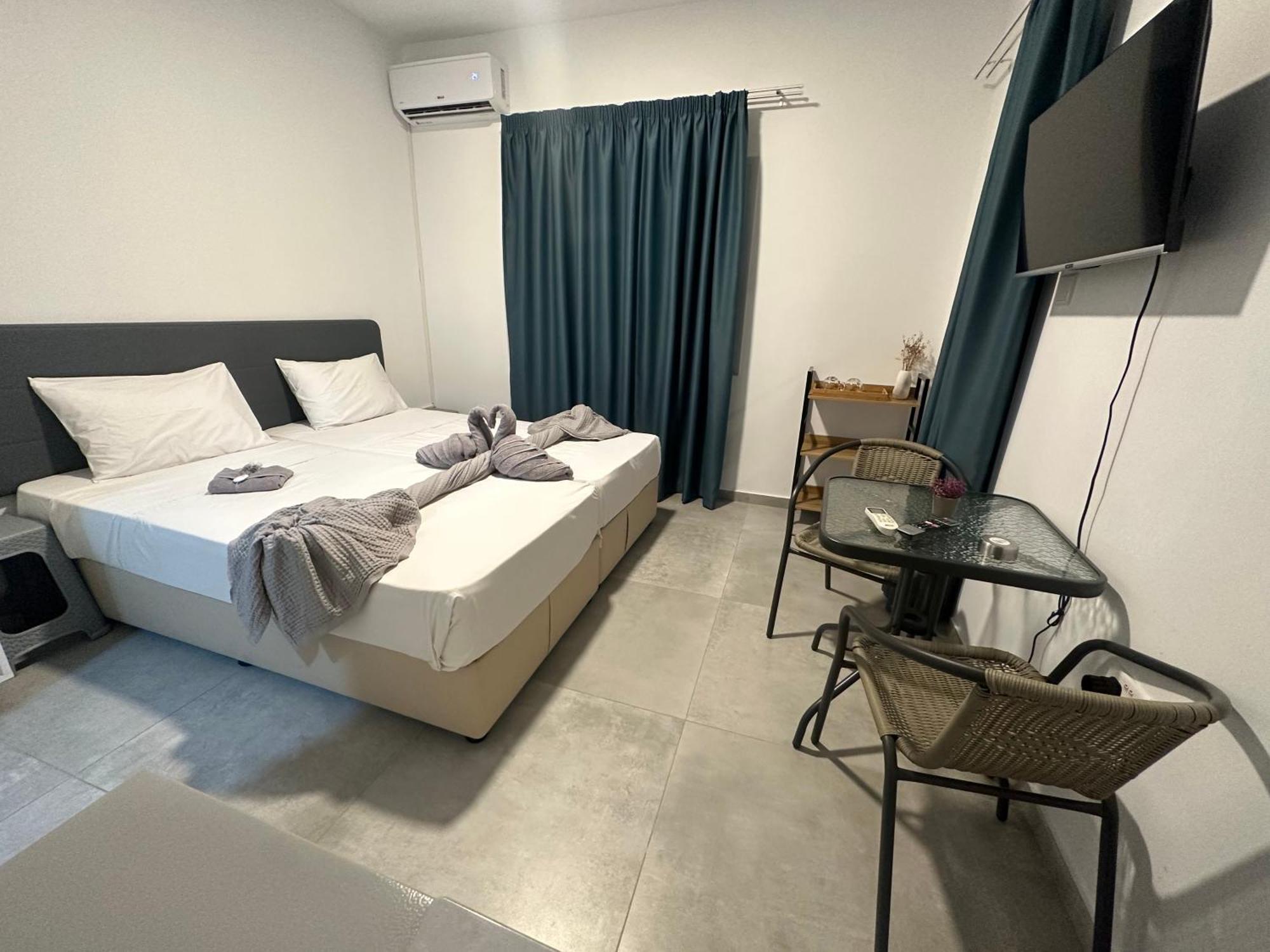 Sun Plaza Suites - Adults Only Ayia Napa Esterno foto