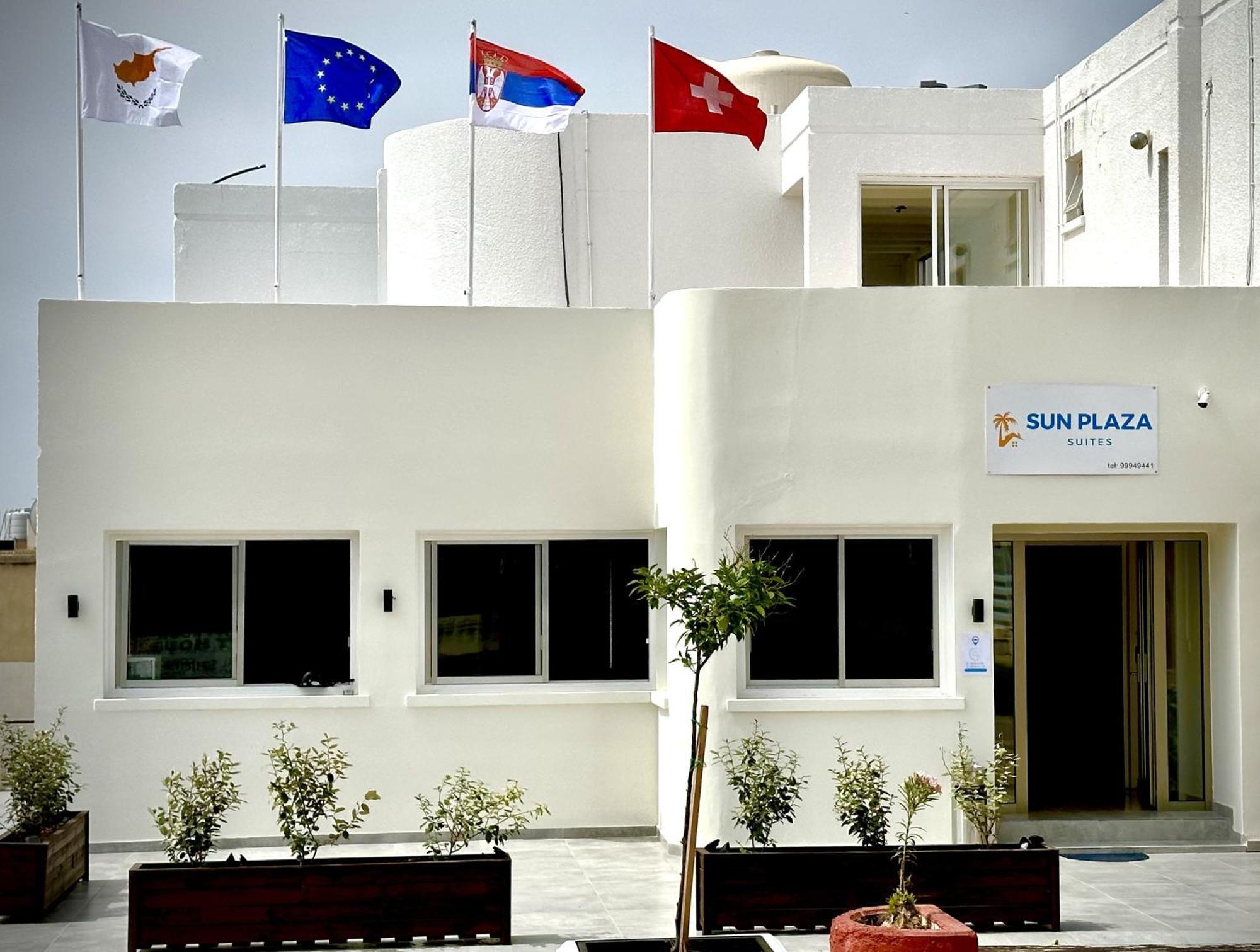 Sun Plaza Suites - Adults Only Ayia Napa Esterno foto
